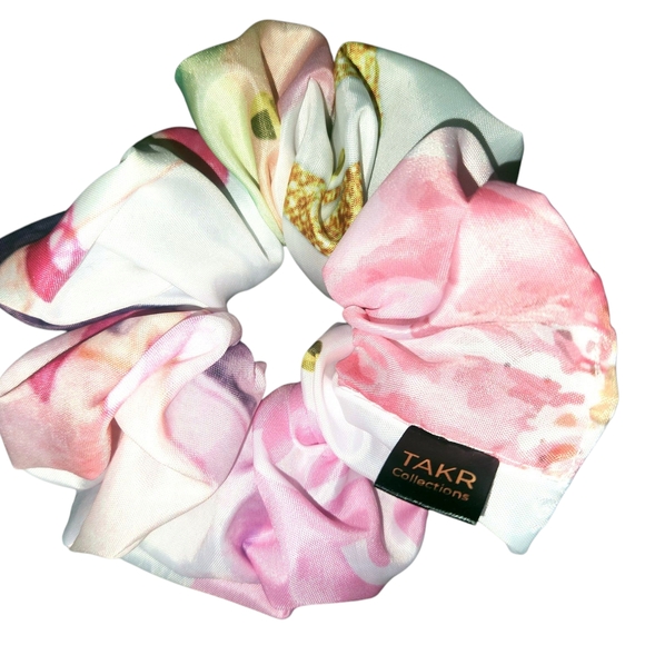 TAKR Accessories - Tart Collections Pink and White Floral Hair Scrunchie.